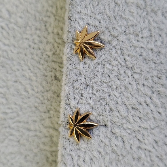 14K Gold Weed Leaf Stud Earrings – Subtle Elegance with a Touch of Nature - Picture 2 of 5